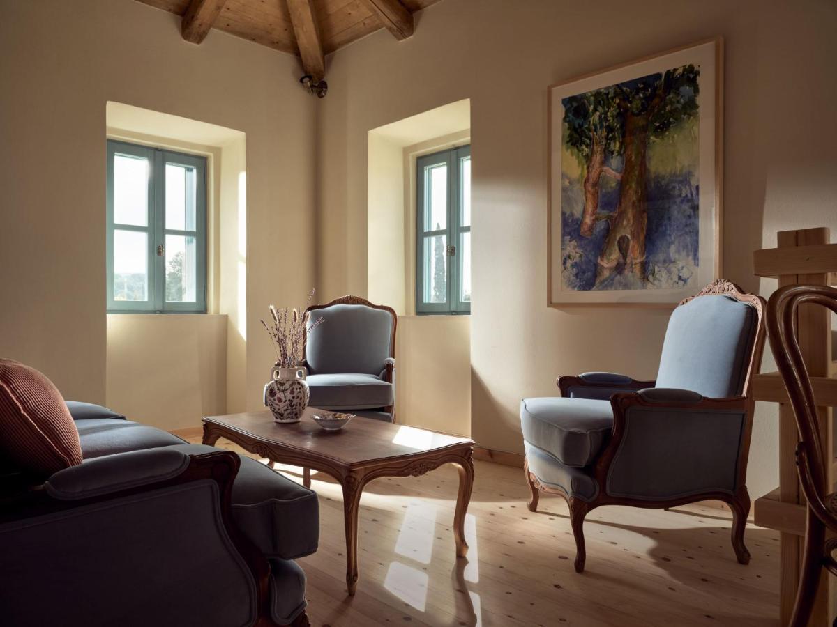 Ferienhaus Alkis Farm And *