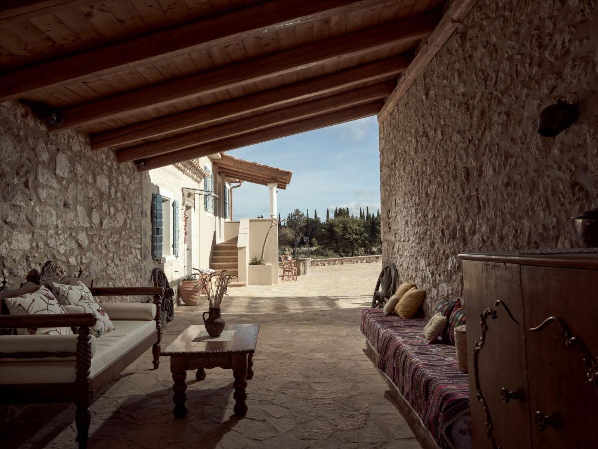 Ferienhaus Alkis Farm And Yírion