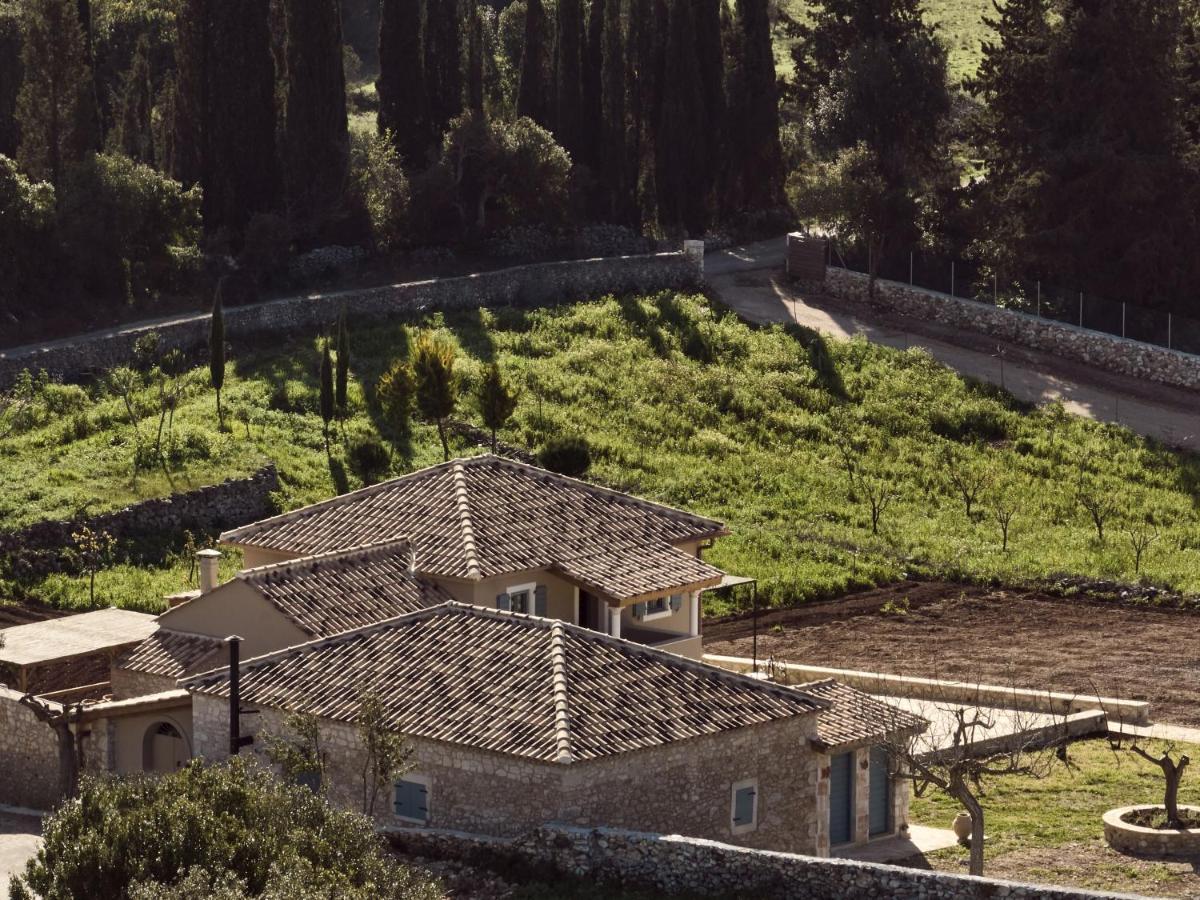 Alkis Farm And Yírion