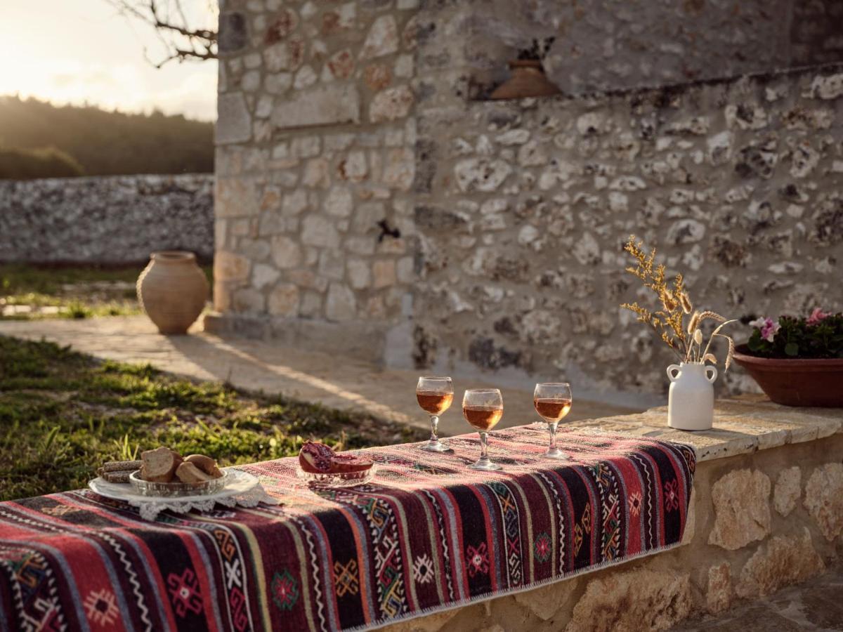 Ferienhaus Alkis Farm And Yírion
