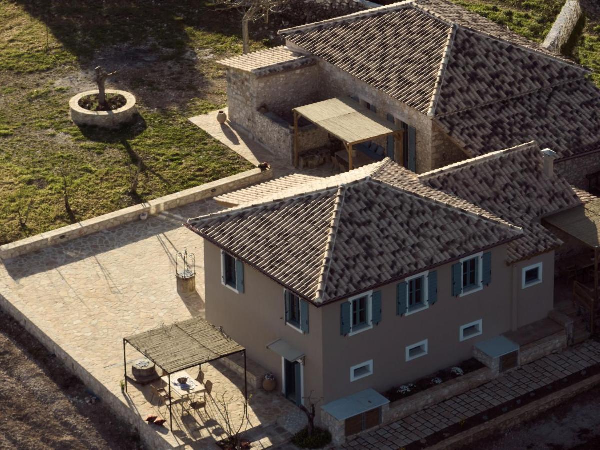 Ferienhaus Alkis Farm And *